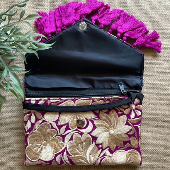 Fuchsia and Gold Embroidered Clutch - Picture 5 of 7